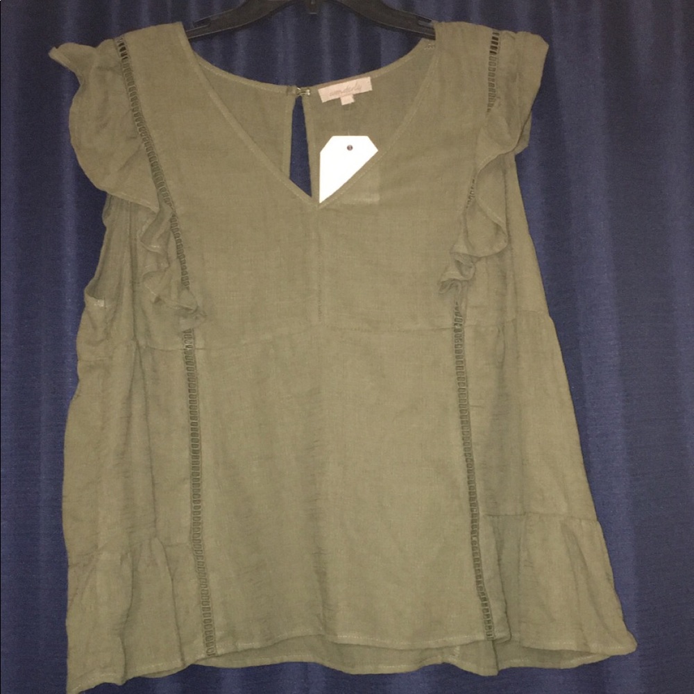 blouse - Picture 2 of 2